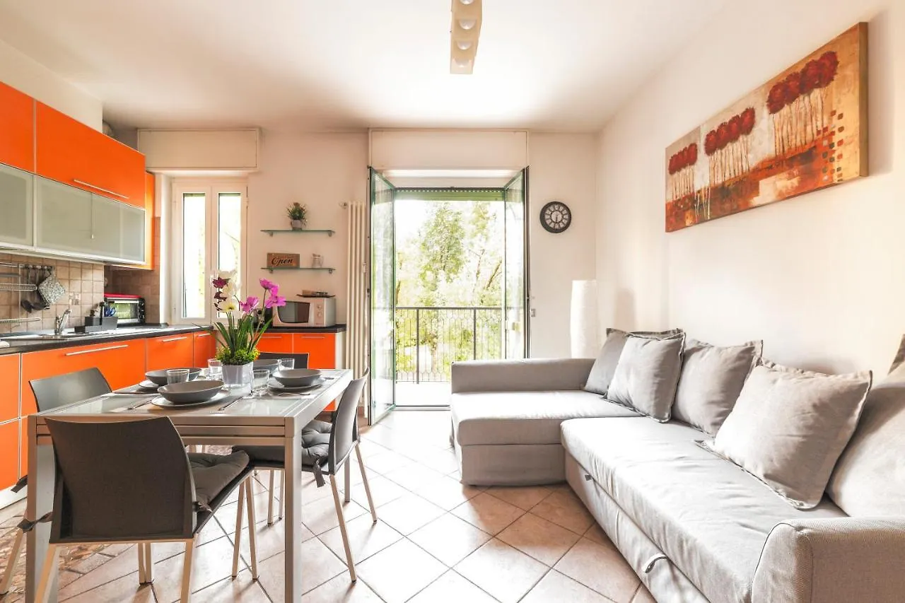 Martesana Flat With Balcony - M1 Gorla And Turro Apartment Milan