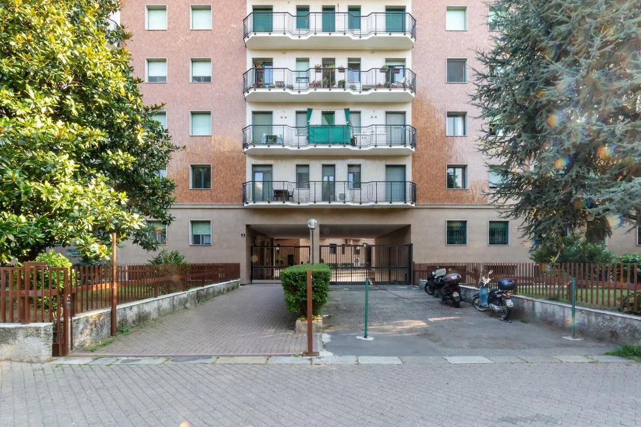 Martesana Flat With Balcony - M1 Gorla And Turro Apartment Milan Italy